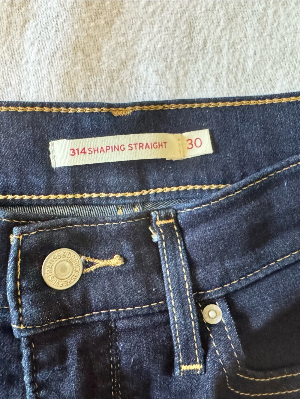 Levi’s 314 Shaping Straight Leg Jeans Dark Indigo Women’s Size EUC - Picture 4 of 8